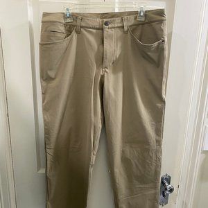 Men's Lululemon ABC Pants Classic Tofino Sand Color 34"x32"